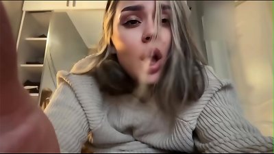 [Amateur POV] Russian female with beutiful face &ndash; film how she blowing for her ex bf. doggy-style POV.