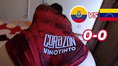 Venezuela vs Ecuador both worked stiff and roped in the final