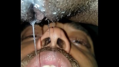 Eatin  poon like my life depended on it