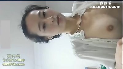 30å²é«˜è´µæ°”è´¨å°‘å¦‡æµ´å®¤ä¸Žæƒ…äººè§†é¢‘è„±è¡£æ´—æ¾¡