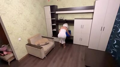 mother desired to deal with the TV and got a prick in the backside from her son-in-law