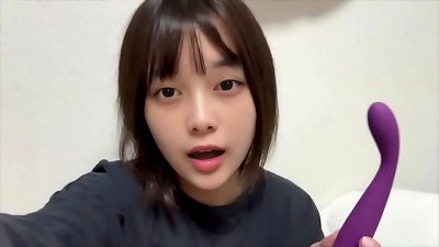 I wonder if there's anyone who can do phone onanism with me... I always feel great by myself