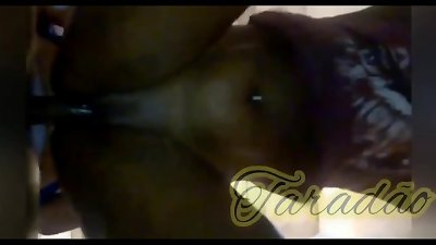 filling the black lady with cum