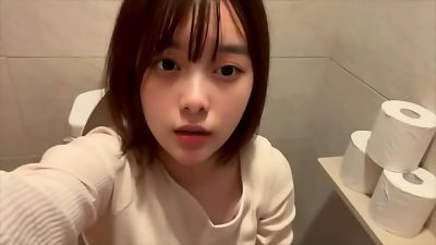 I couldn't jerk at home, so I was jacking in the wc at a family restaurant, and my moans were heard by the person stroking in the next room, and I almost got caught...