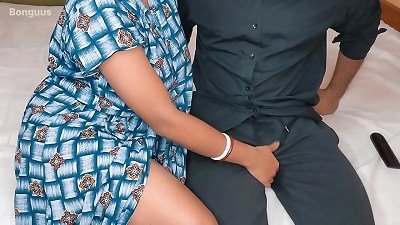 Desi Bhabhi Riya got porked by Neighbor cuckold on husband