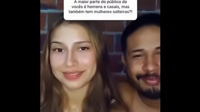 LEITINHO NA BOCA? Respondendo As Perguntas Dos Nossos F&atilde;s! CASAL SAPEKA RESPONDE 01