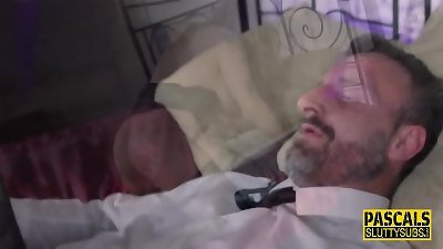 submissive gets throated and humped rough