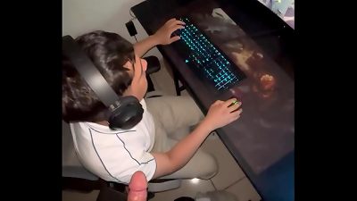 I blow my ambidextrous friend's manstick and he porks me while I play league of legends (we end up in bed / Peruvian gay porn)