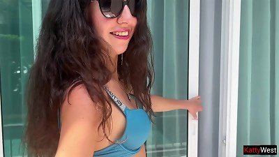 Invited a stranger to penetrate in my hotel room