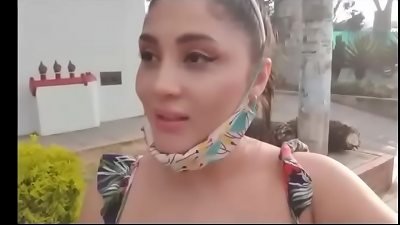 Chica caliente paga a taxista con follada part 1