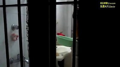 é‚»å±…å¤§å¥¶å­å·æ‹