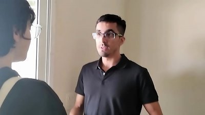 Kimiko went to visit a new room for rent and was not forgiven